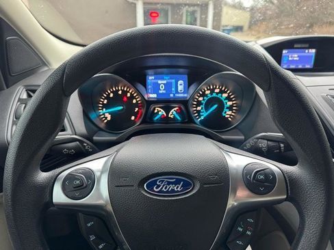 Used 2014 Ford Escape SE image 16
