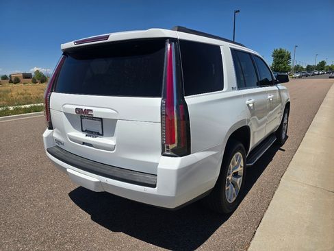 Used 2017 GMC Yukon SLE w/ SLE Value Package AWD/4WD image 5