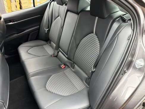 Used 2022 Toyota Camry SE AWD/4WD image 19