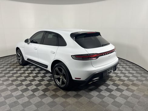 Certified 2023 Porsche Macan AWD/4WD image 3