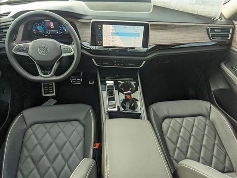 New 2026 Volkswagen Atlas SEL Premium R-Line image 16