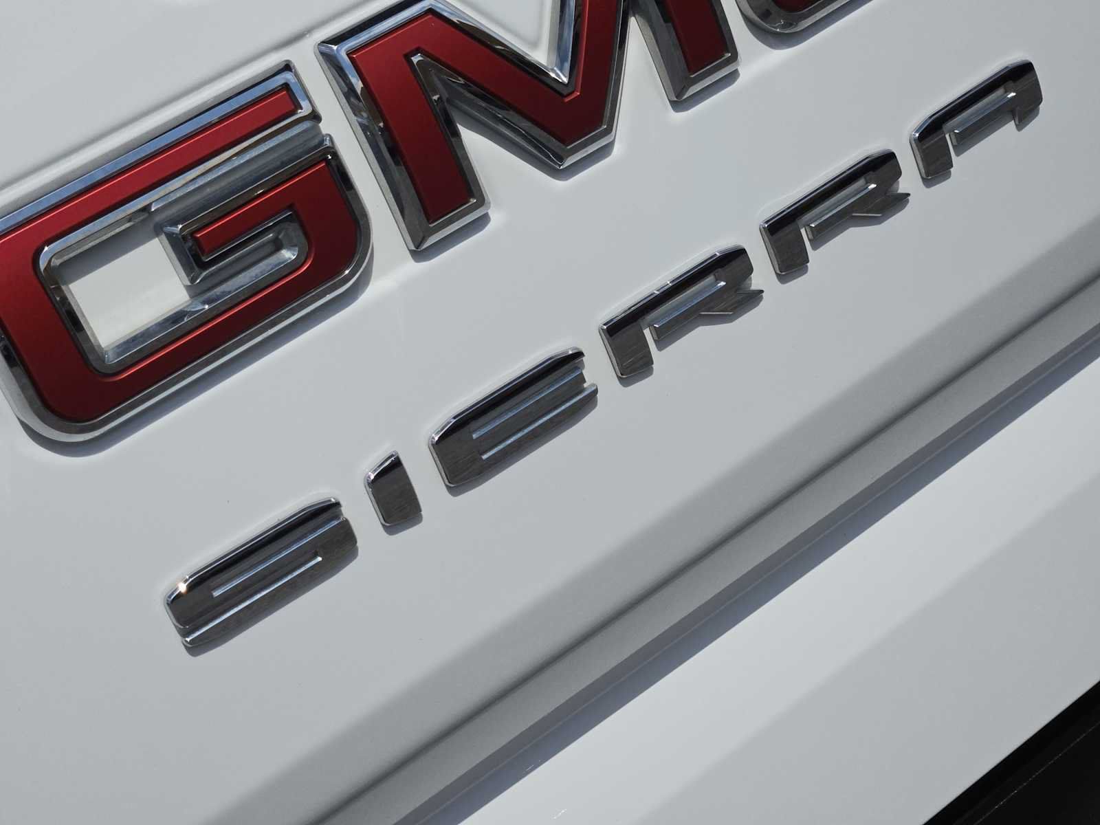 Certified 2024 GMC Sierra 1500 Elevation w/ X31 Off-Road Package AWD/4WD image 11