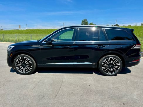 Used 2023 Lincoln Aviator Black Label w/ Dynamic Handling Package AWD/4WD image 8