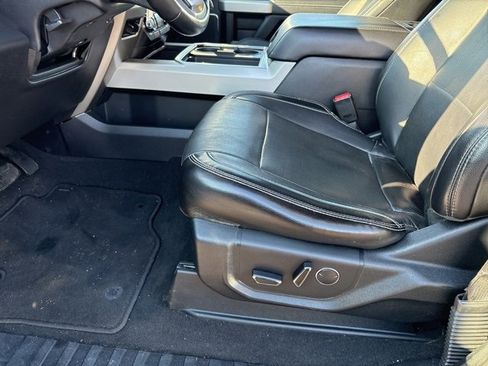 Used 2017 Ford F250 Lariat w/ Chrome Package image 15