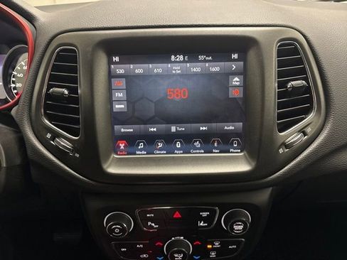 Used 2018 Jeep Compass Trailhawk w/ Navigation Group image 31