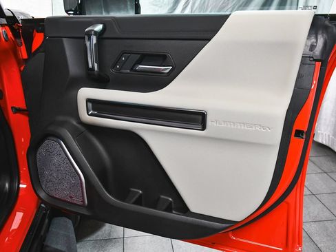Used 2026 GMC Hummer EV SUV AWD/4WD image 15