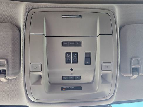 Used 2016 Chevrolet Silverado 1500 LTZ Z71 AWD/4WD image 25