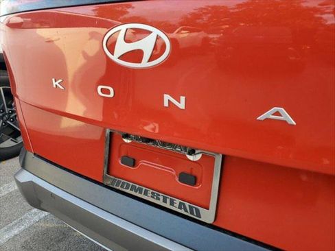 New 2024 Hyundai Kona Limited FWD image 5