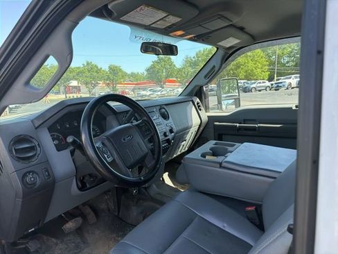 Used 2016 Ford F350 XL w/ Power Equipment Group image 9