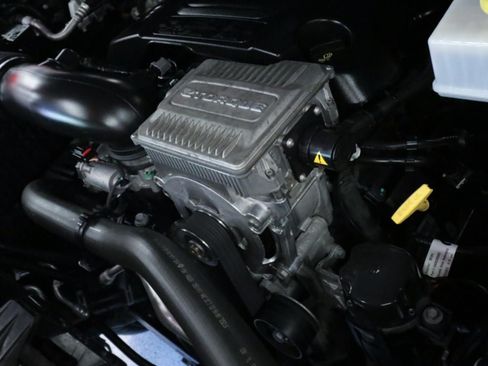Used 2024 RAM 1500 Limited AWD/4WD image 2