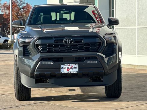 New 2025 Toyota Tacoma TRD Off-Road image 10
