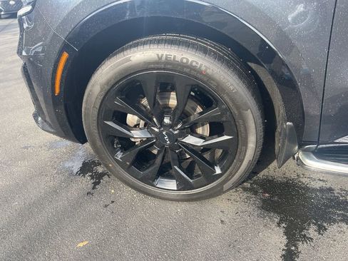 Used 2022 Kia Sorento EX image 6