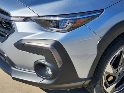 Certified 2025 Subaru Crosstrek 2.5i Limited w/ Crosstrek Mirror Package image 9