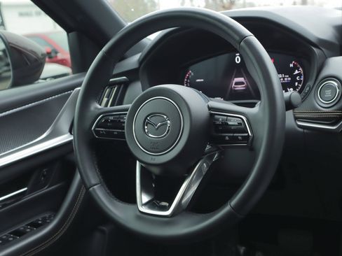 Certified 2025 MAZDA CX-90 3.3 Turbo w/ Premium Plus Pkg image 17