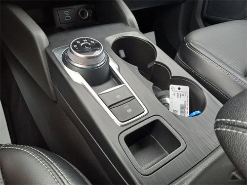 Used 2023 Ford Escape Platinum image 24