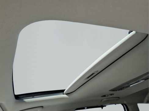 Used 2022 Kia Telluride EX image 23