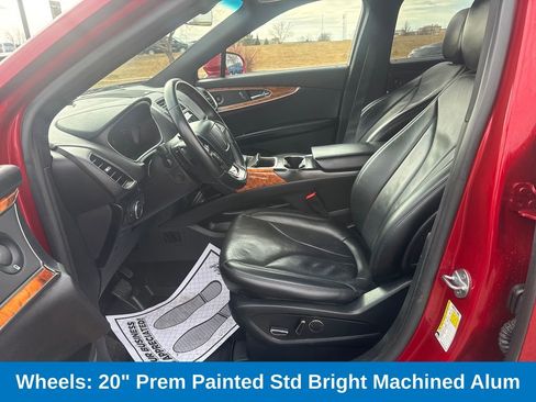 Used 2020 Lincoln Nautilus Reserve image 10