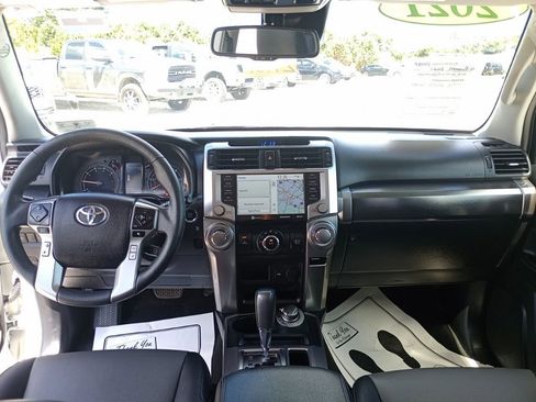 Used 2021 Toyota 4Runner SR5 Premium image 14