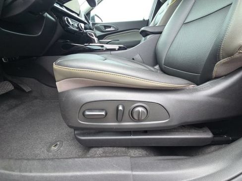 Used 2024 Chevrolet Trax ACTIV FWD image 20