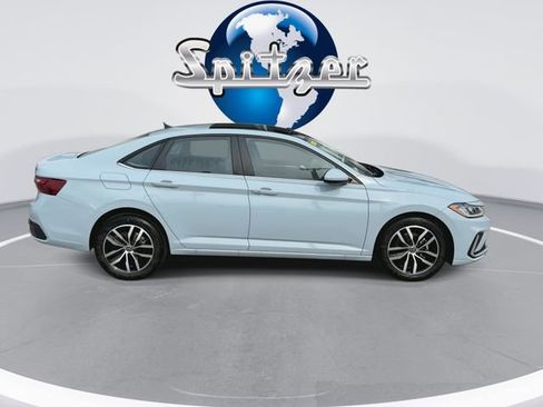 New 2026 Volkswagen Jetta SE FWD image 5