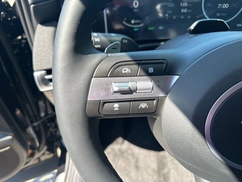 New 2025 Hyundai Tucson Limited image 21