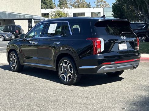 Used 2024 Hyundai Palisade Limited image 6
