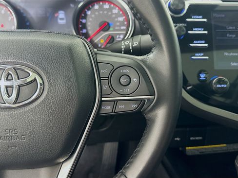 Used 2020 Toyota Camry XSE FWD image 18