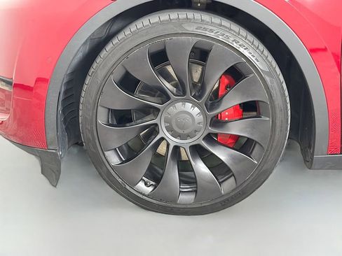 Used 2022 Tesla Model Y Performance AWD/4WD image 32
