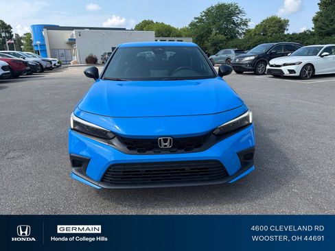 Used 2023 Honda Civic Sport image 2