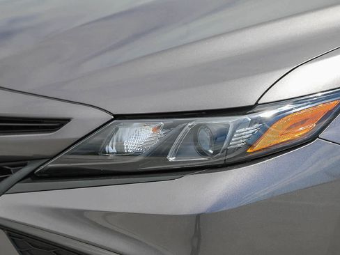 Certified 2023 Toyota Camry SE FWD image 9