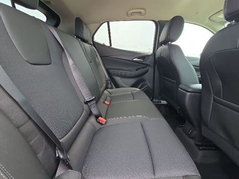 Used 2024 Buick Encore GX Preferred FWD image 12