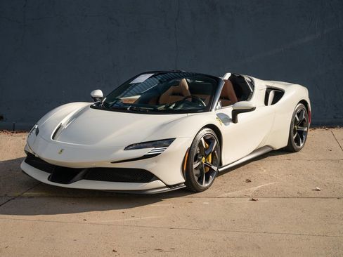 Certified 2024 Ferrari SF90 Spider image 5