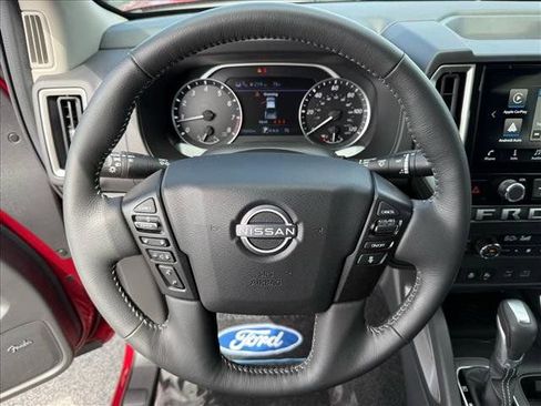 Used 2025 Nissan Frontier SV w/ SV Convenience Package RWD image 15