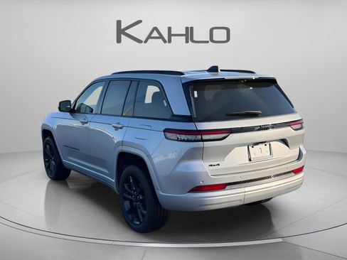 New 2026 Jeep Grand Cherokee Limited Reserve image 2