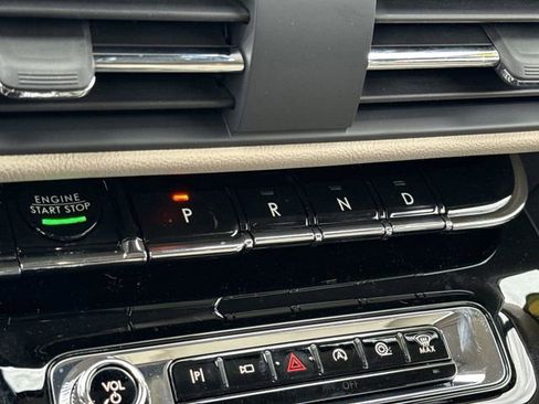 New 2026 Lincoln Corsair Premiere FWD image 40