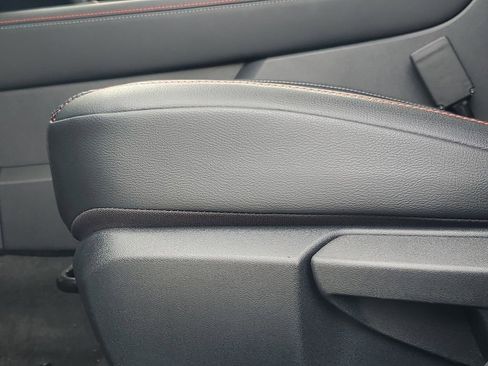 New 2026 Nissan Kicks SR image 13