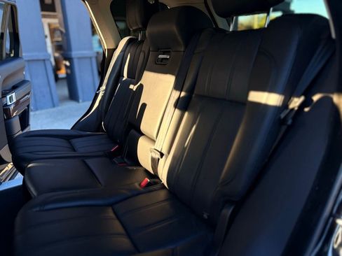 Used 2016 Land Rover Range Rover HSE image 26
