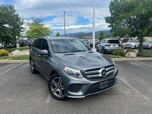 Used 2017 Mercedes-Benz GLE 350 4MATIC image 2