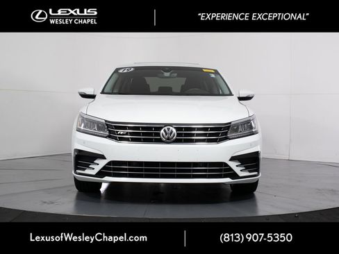 Used 2019 Volkswagen Passat 2.0T SE R-Line FWD image 13