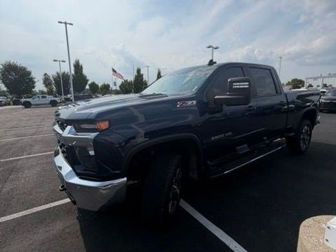 Used 2021 Chevrolet Silverado 2500 LT w/ All Star Edition AWD/4WD image 23