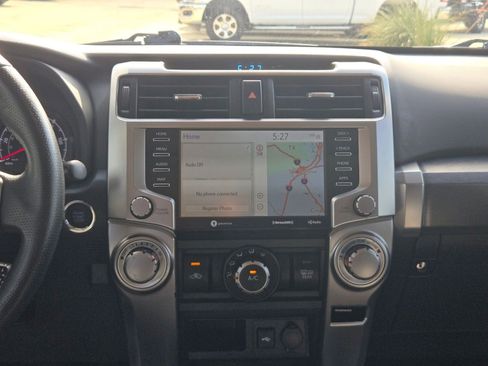 Used 2022 Toyota 4Runner SR5 Premium w/ Moonroof Package AWD/4WD image 16