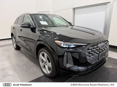 New 2026 Audi Q5 Premium Plus AWD/4WD image 1