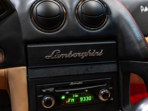 Used 2003 Lamborghini Murcielago Coupe image 16