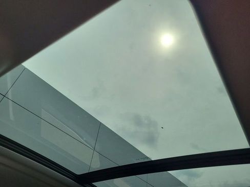 Used 2025 Audi Q5 Premium w/ Convenience Package image 28