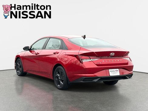 Used 2023 Hyundai Elantra SEL w/ Winter Weather Package image 4