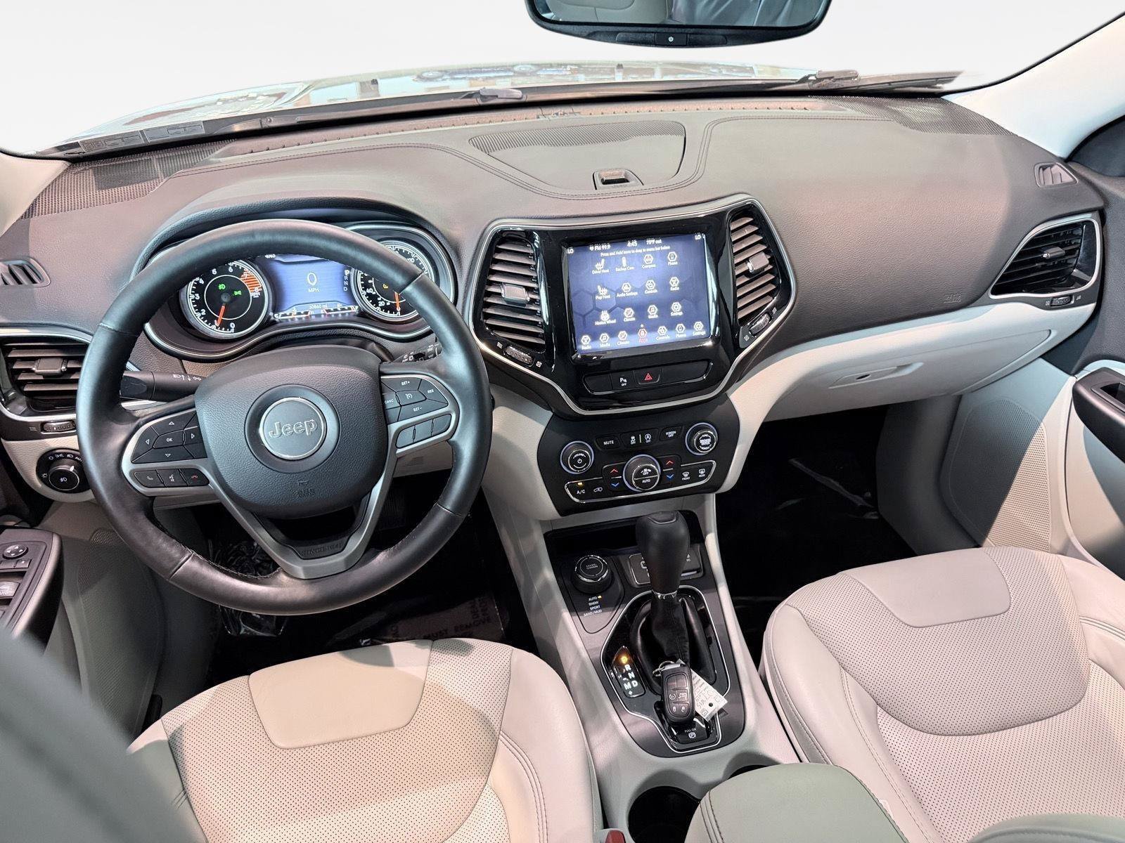 Used 2019 Jeep Cherokee Limited AWD/4WD image 39