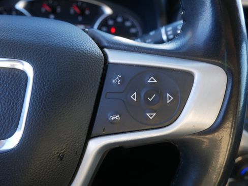 Used 2021 GMC Acadia SLT image 24