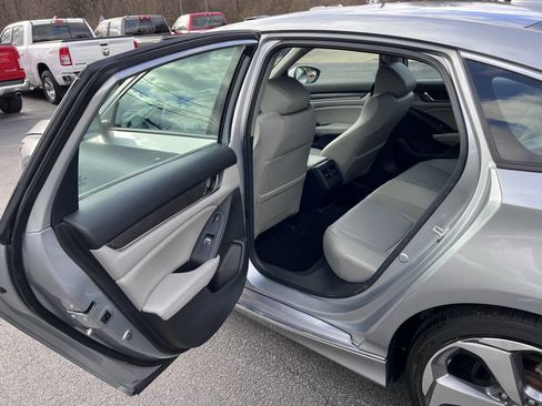 Used 2019 Honda Accord Touring image 24