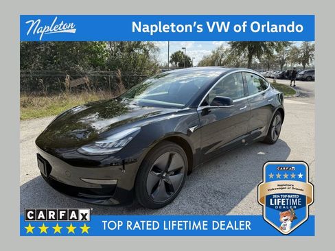 Used 2019 Tesla Model 3 Standard Range Plus image 1