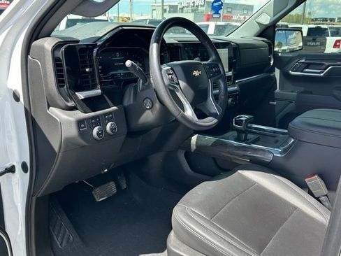 Used 2023 Chevrolet Silverado 1500 LTZ w/ LTZ Convenience Package II AWD/4WD image 21